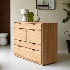 Mueble 26 - Cómoda clásica